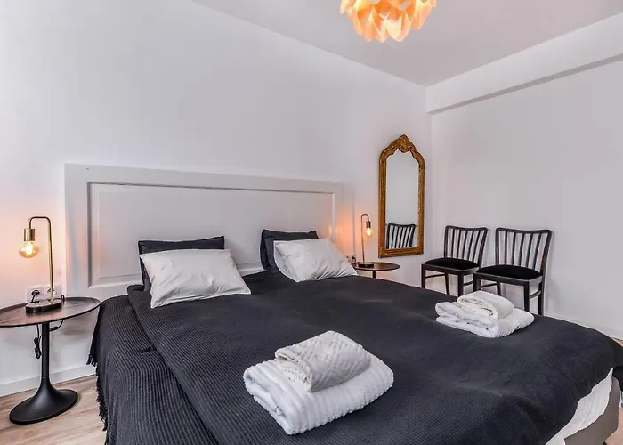 66 Apartment - Stylish Two Bedroom In Lozenets District By Flat Mаnager