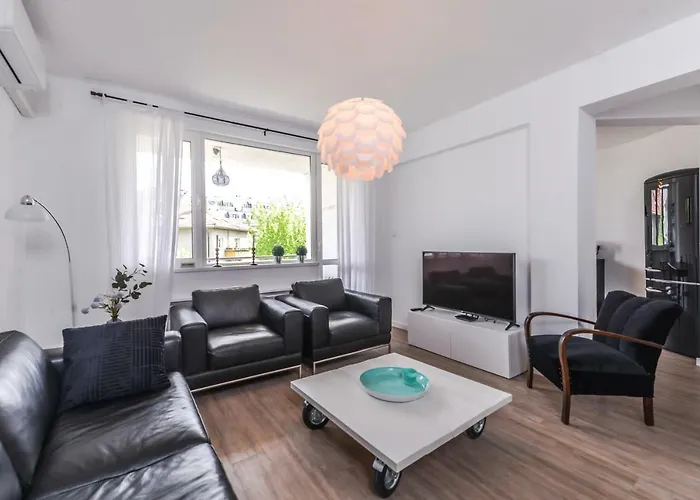 66 Apartment - Stylish Two Bedroom In Lozenets District By Flat Mаnager