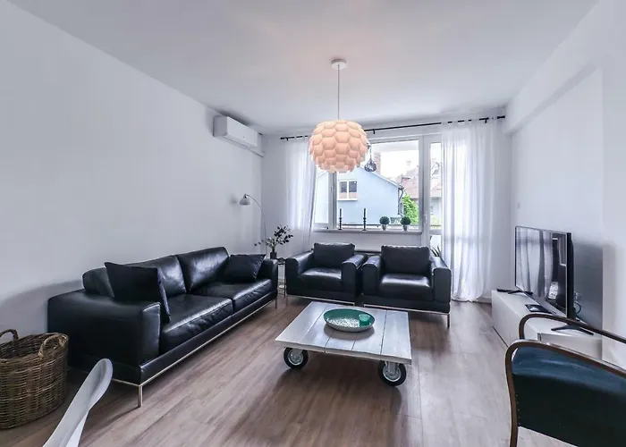 66 Apartment - Stylish Two Bedroom In Lozenets District By Flat Mаnager